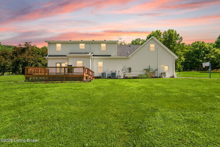 Property Photo: 629 Leonard Hall Ln KY 40051