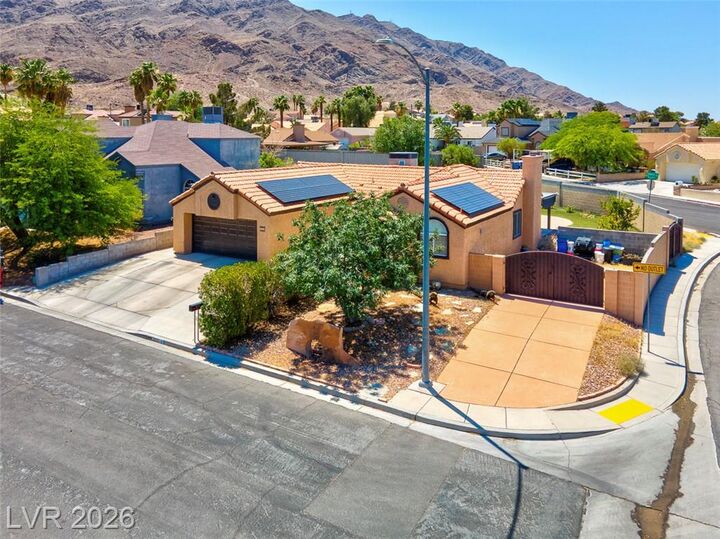 Property Photo: 7225 Scottsmoor Court NV 89156