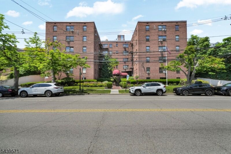 Property Photo:  130 Orient Way 4E  NJ 07070 