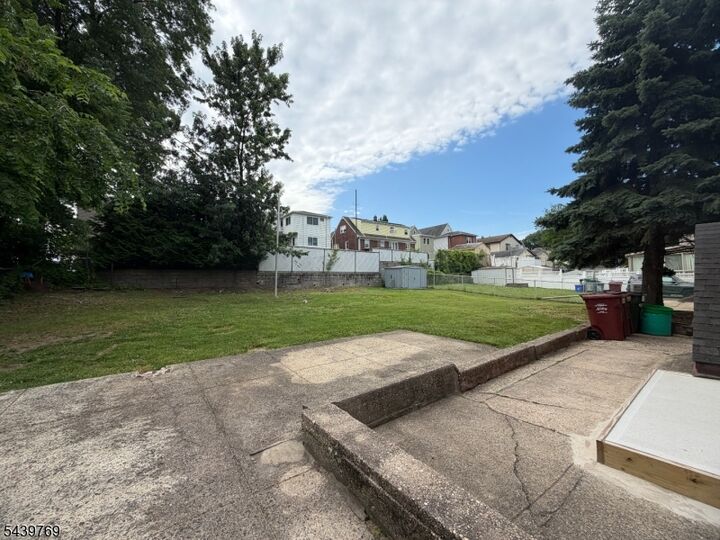 Property Photo:  34 Ernest St 1  NJ 07110 