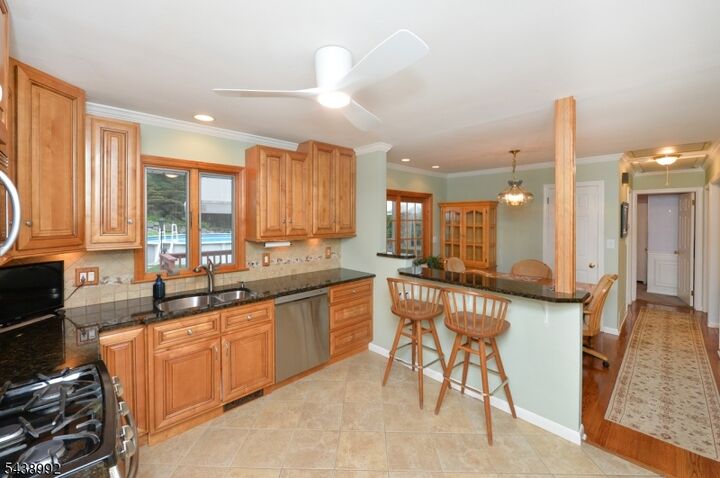 Property Photo: 30 Knolls Rd NJ 07403