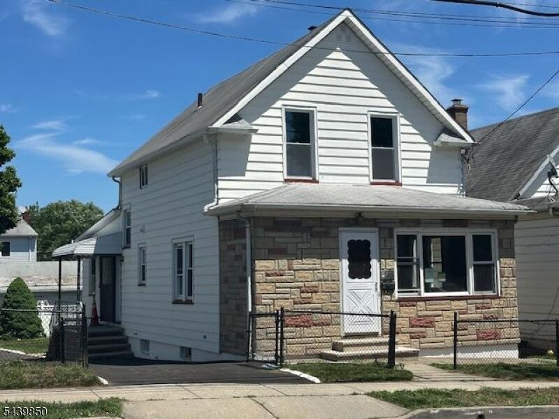 Property Photo: 70 Chestnut St 2nd NJ 07026