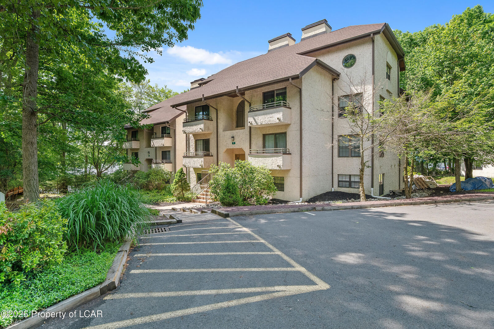 Property Photo: 7 #202 Midlake Drive PA 18624