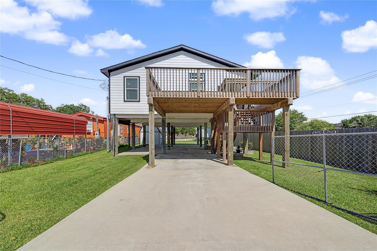 Property Photo:  206 19th Street  TX 77539 