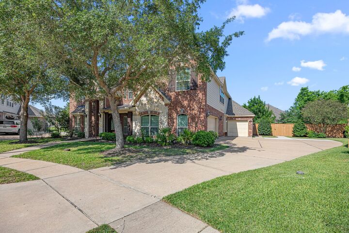 Property Photo: 2873 Casciano Court TX 77573
