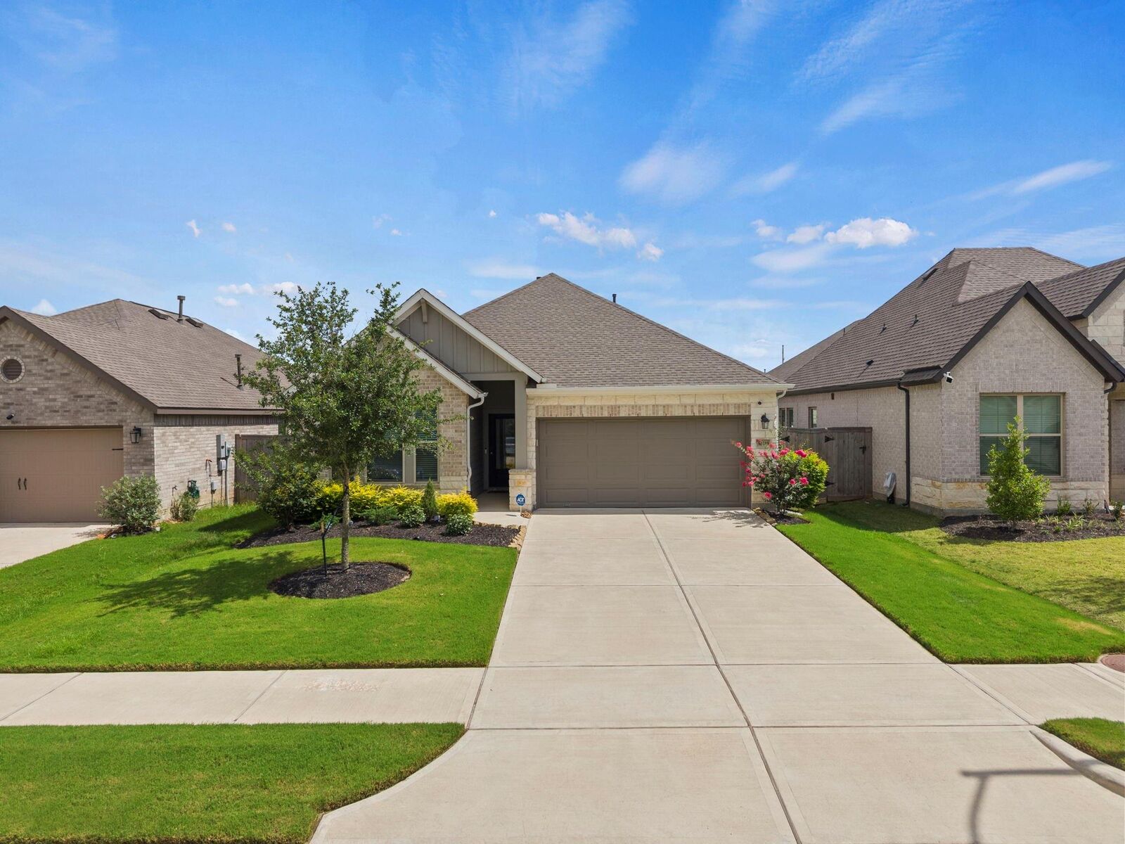 Property Photo: 30319 Tall Fescue Drive TX 77423