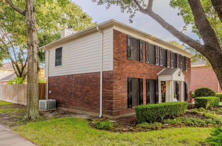 Property Photo: 9714 Arrowgrass Drive TX 77064