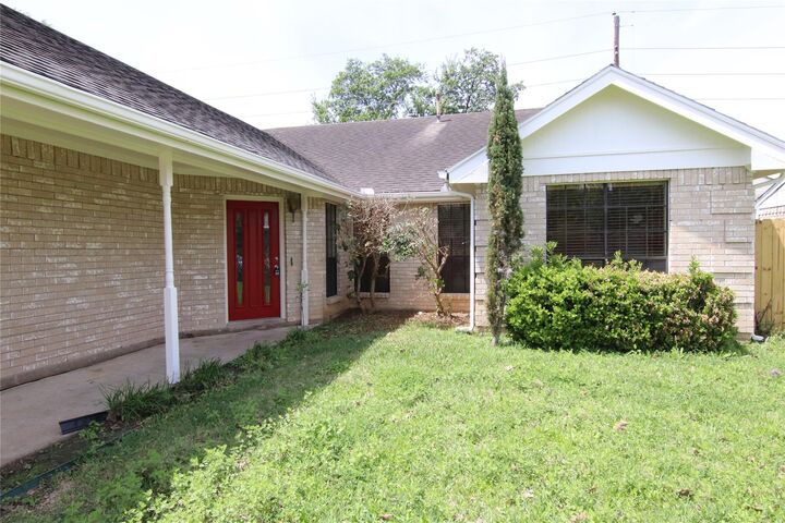 Property Photo: 3118 Settlers Way Boulevard TX 77479