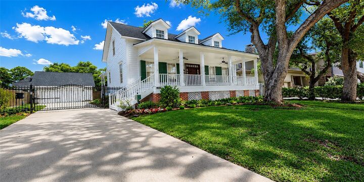 Property Photo:  4050 Dumbarton Street  TX 77025 