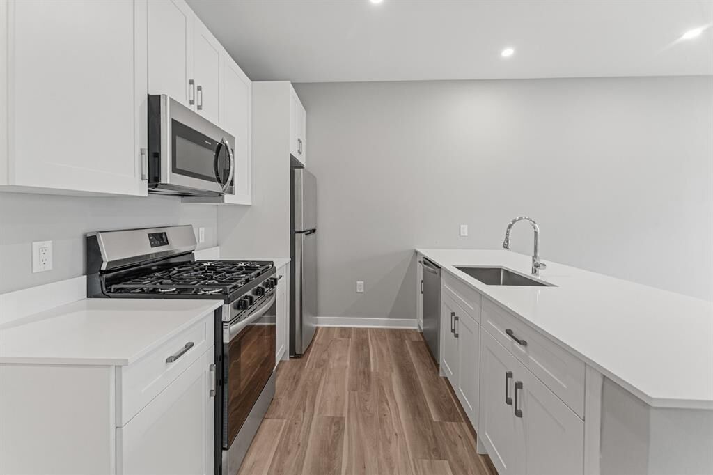 Property Photo: 475 Communipaw Ave 401 NJ 07304