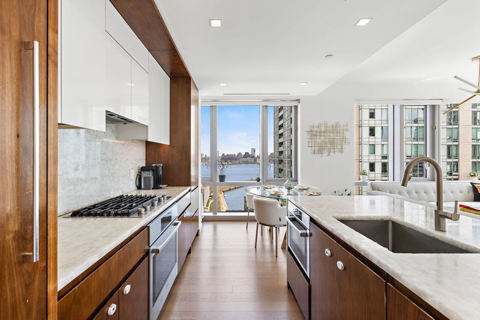 Property Photo:  75 Park Lane South 1607  NJ 07310 