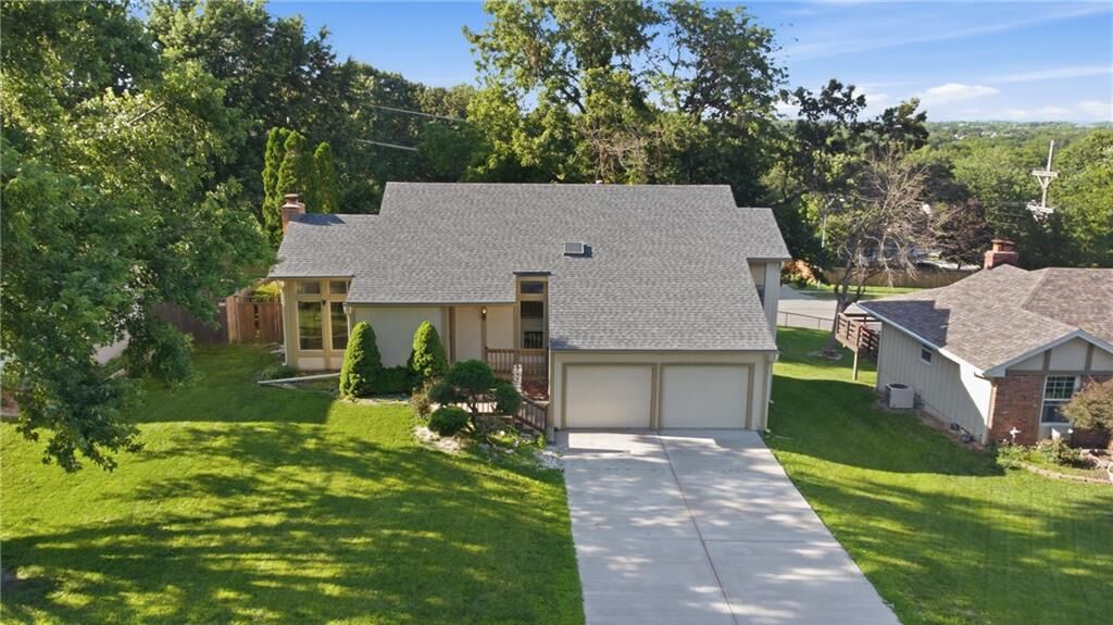 Property Photo: 3300 NE 71st Terrace MO 64119