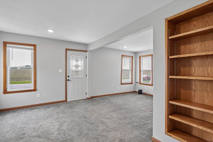 Property Photo:  302 W Linn St.  IA 52755 
