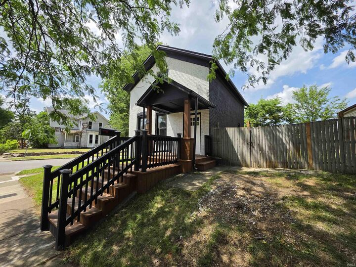 Property Photo: 634 Walnut Street IN 46802-5150