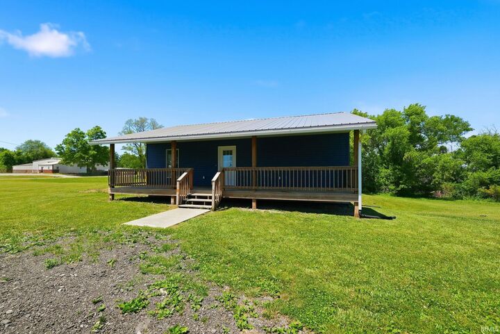 Property Photo: 4044 E US Highway 20 IN 46703