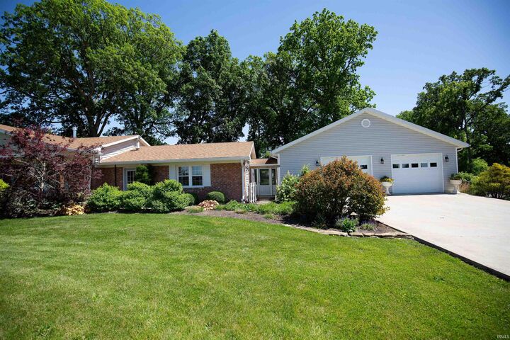 Property Photo:  775 S Jean Dr  IN 47371 