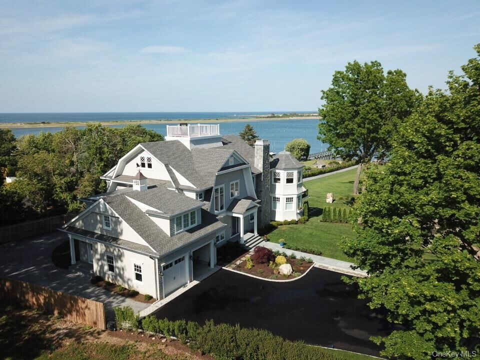 Property Photo: 7 Preston Lane NY 11733