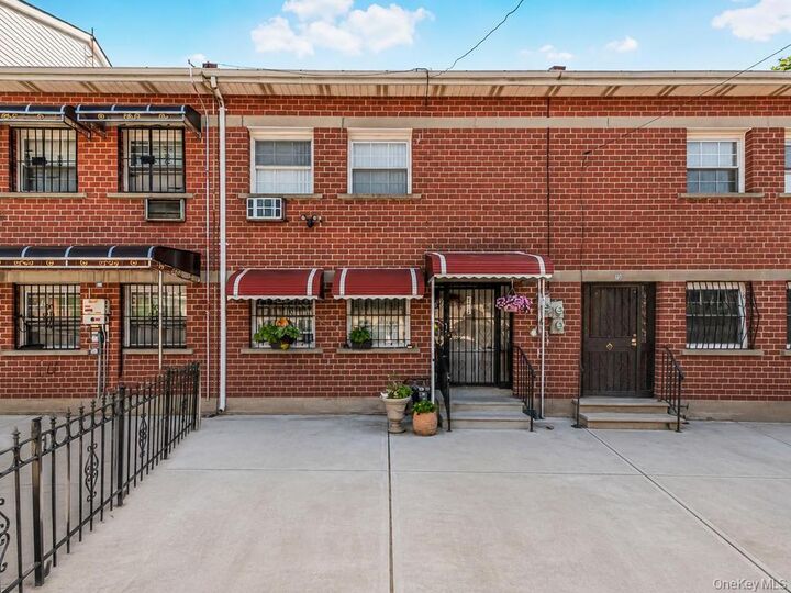 Property Photo: 772 Home Street NY 10456