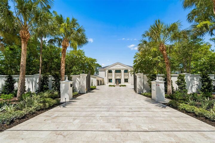 Property Photo:  1516 Bayshore Boulevard  FL 34698 