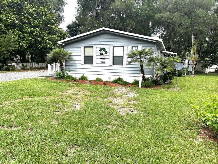 Property Photo:  3935 E Lake Park Drive  FL 34442 