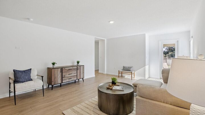 Property Photo:  1009 Gum Spring Court SE  FL 33570 