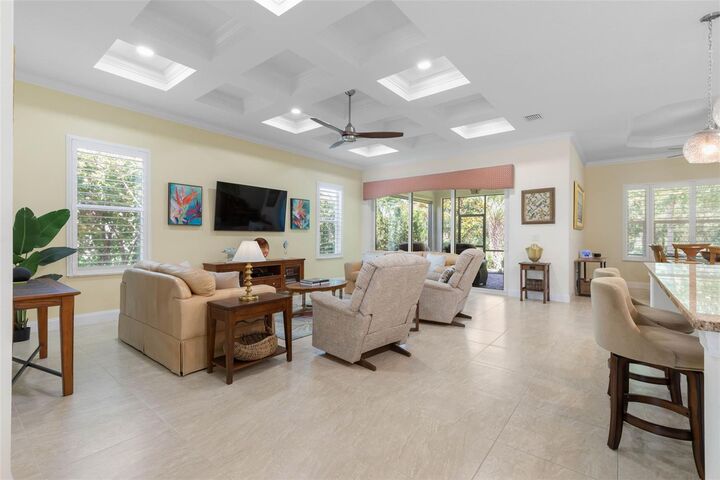 Property Photo: 60 N Lakewalk Drive FL 32137