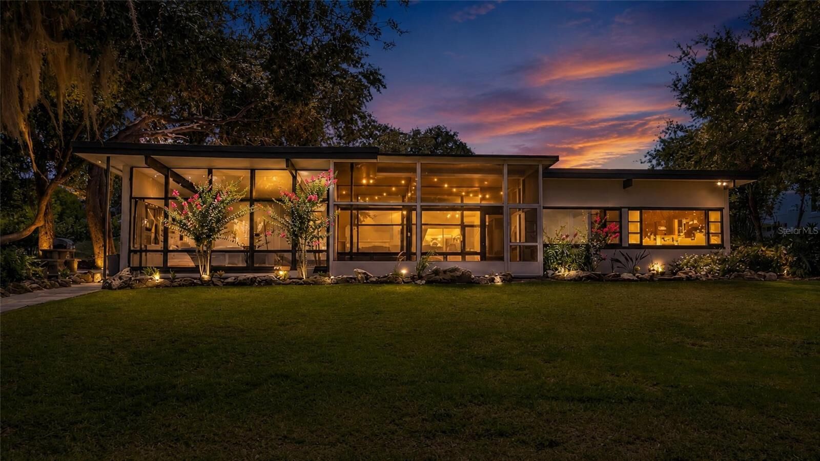 Property Photo:  11900 Elbert Street  FL 34711 