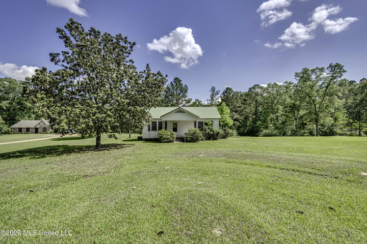 Property Photo: 6118 Terry Road MS 39272