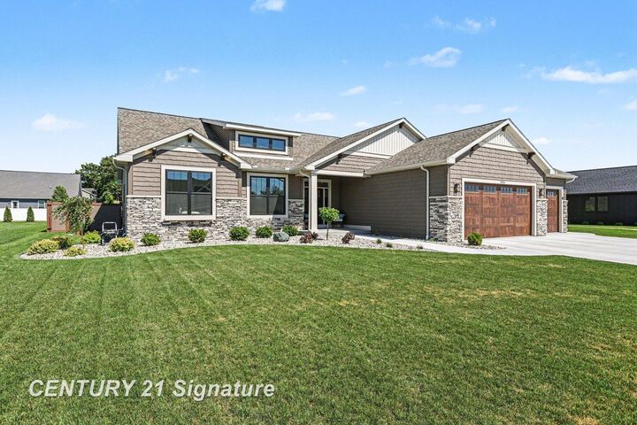Property Photo:  8836 Copper Court  MI 48623 