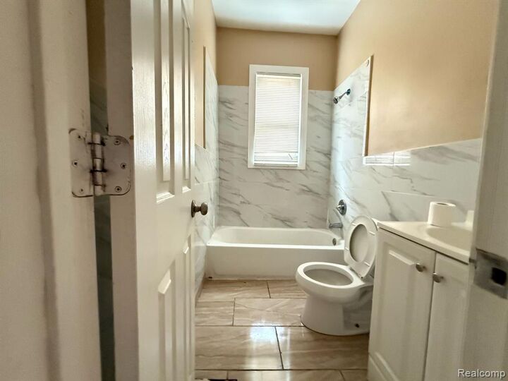 Property Photo:  11708 Broadstreet Avenue  MI 48204 1536 