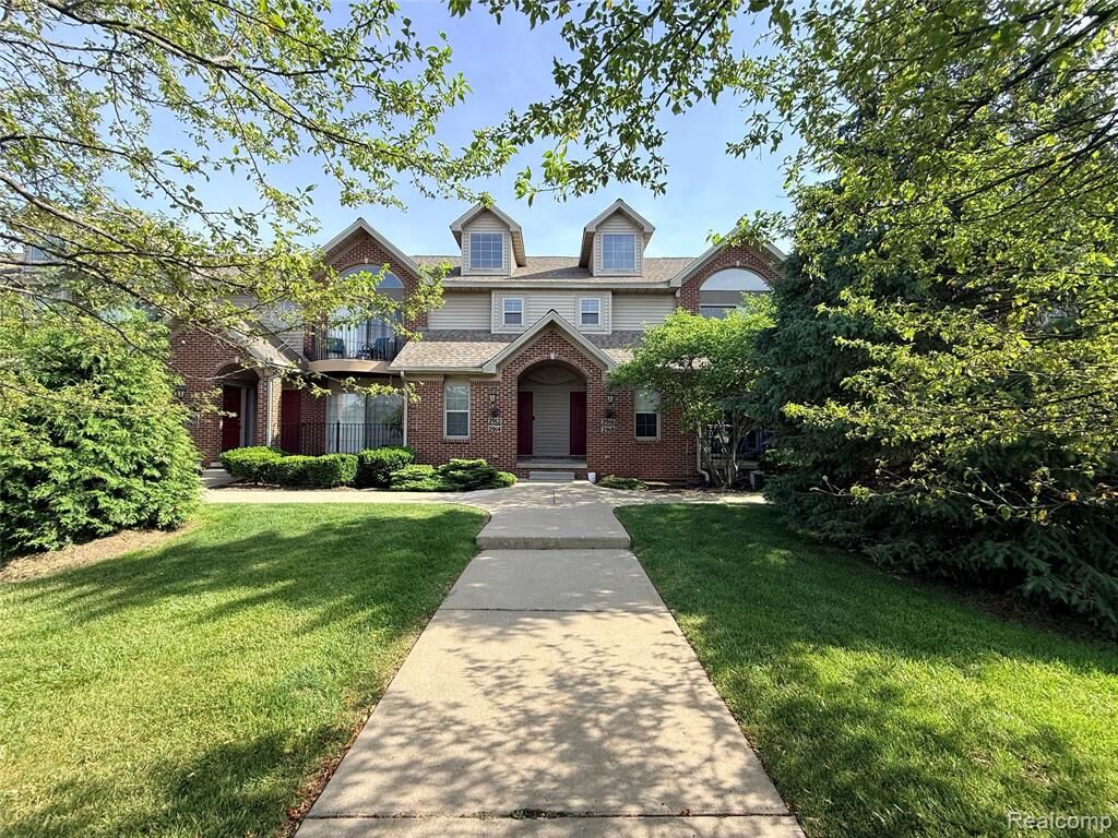 Property Photo:  2916 Signature Boulevard  MI 48103 6943 