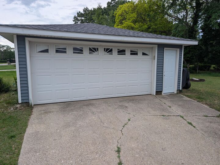 Property Photo: 461 W Hile Road MI 49441