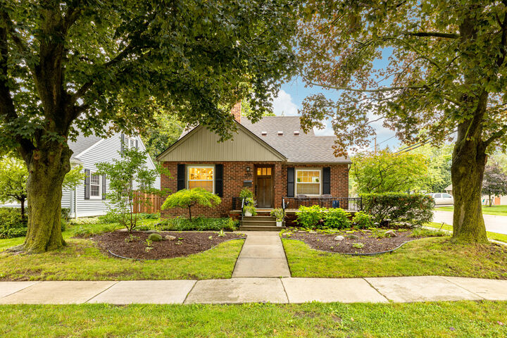 Property Photo: 399 Auburn Street MI 48170