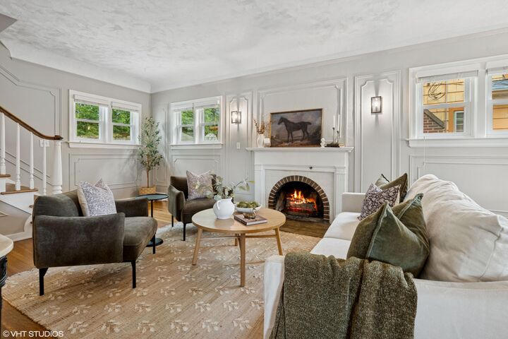 Property Photo:  715 Gladstone Drive SE  MI 49506 