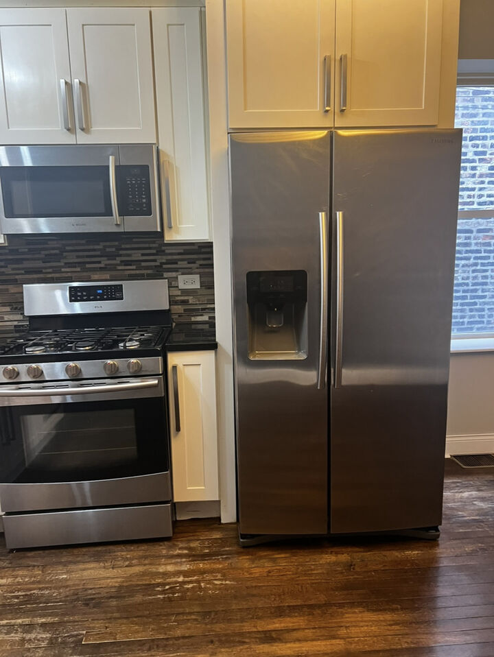 Property Photo: 4446 S Sawyer Avenue 1 IL 60632