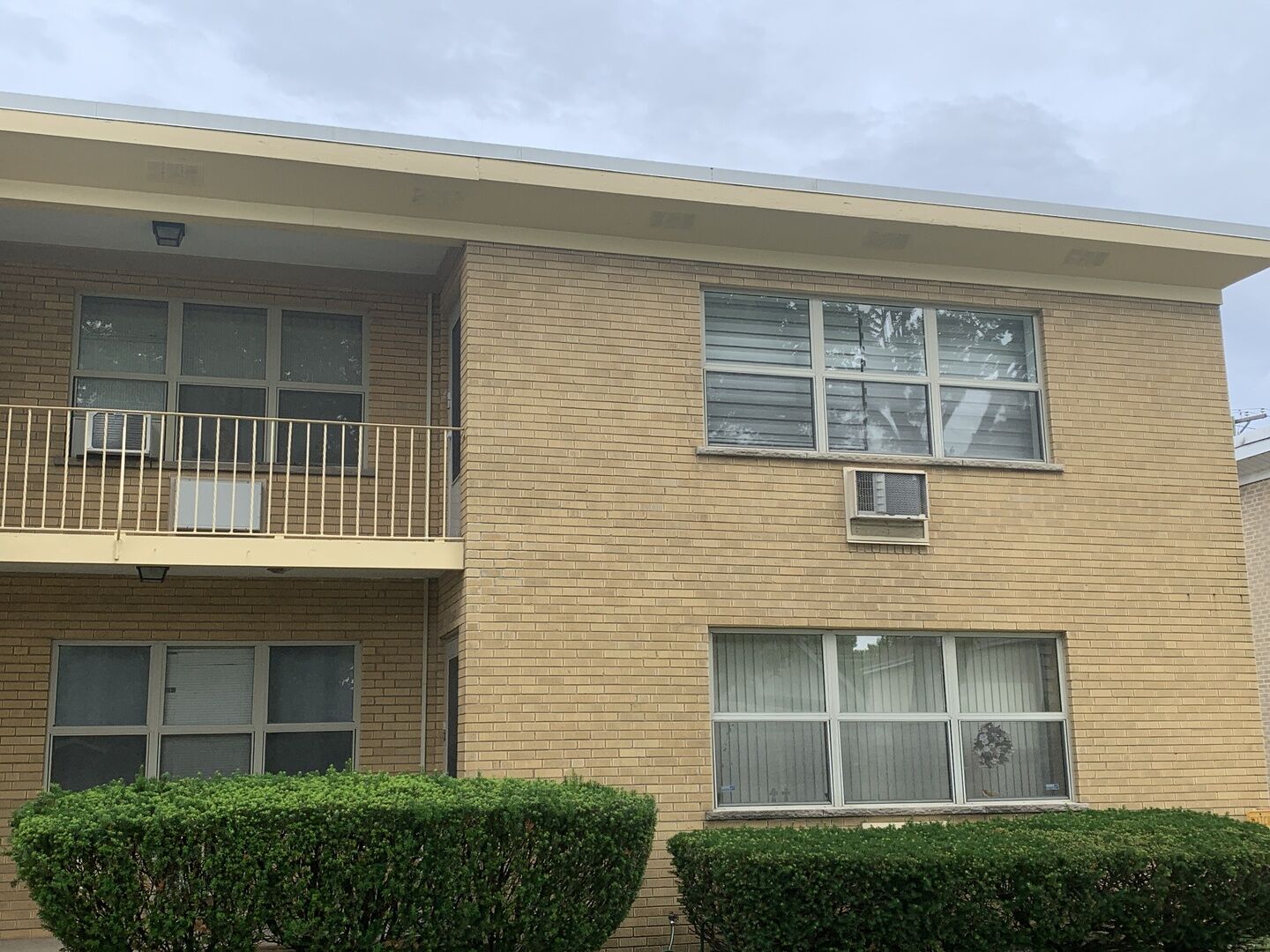 Property Photo:  1415 Homestead Road 8  IL 60526 