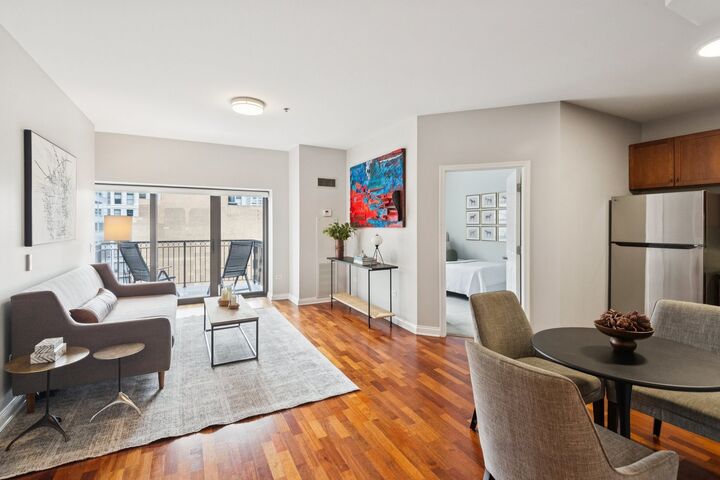 Property Photo: 8 W Monroe Street 1509 IL 60603