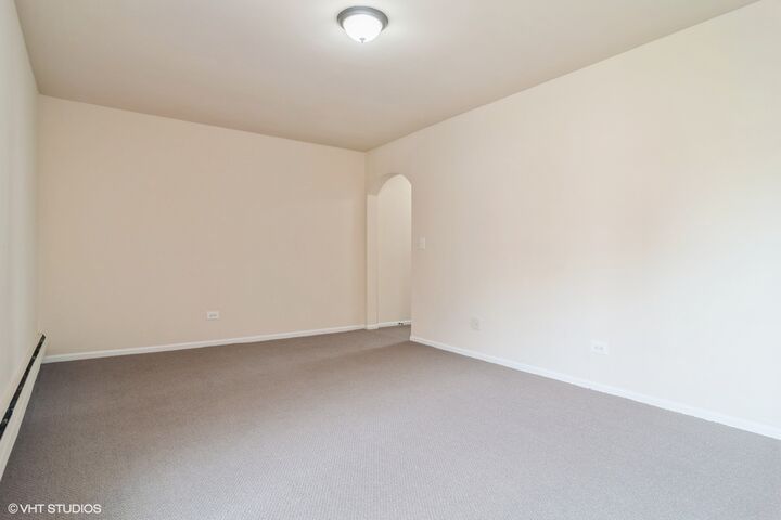 Property Photo: 3217 W Diversey Avenue 105 IL 60647