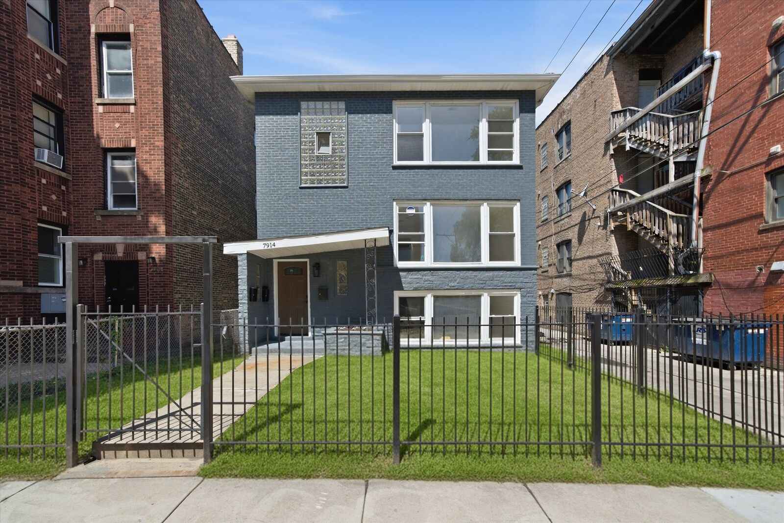 Property Photo: 7914 S Essex Avenue IL 60617