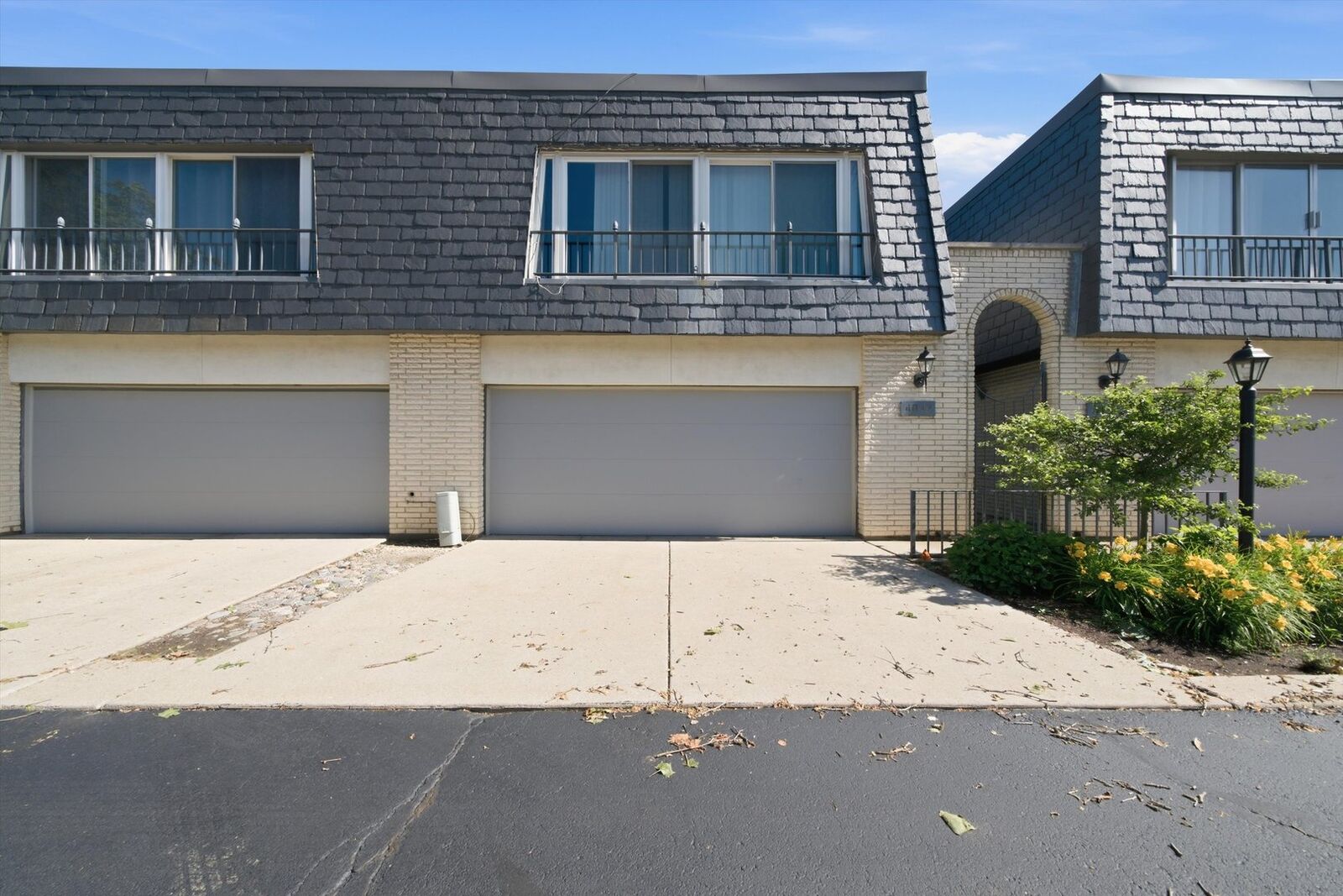 Property Photo: 4042 Trafalgar Lane 4042 IL 60453