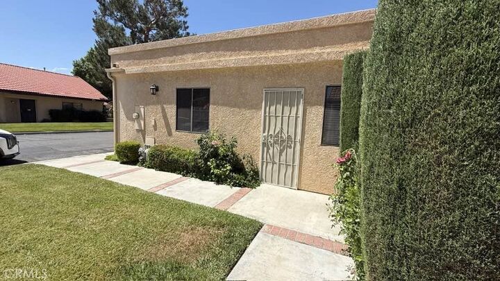 Property Photo:  11619 Ash  CA 92308 