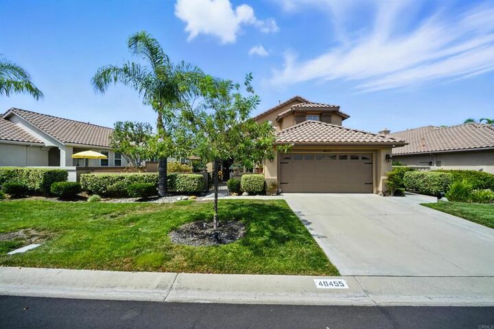 Property Photo:  40455 Via Tapadero  CA 92562 
