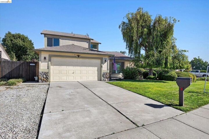 Property Photo: 1120 Deerpark Rd CA 94561