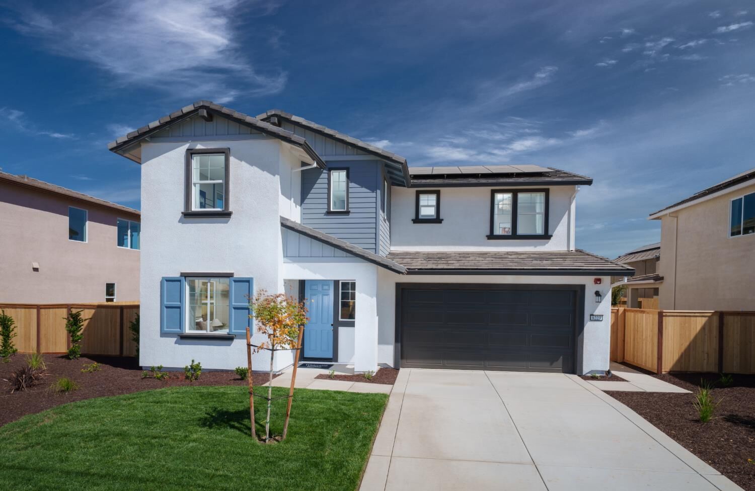Property Photo: 10340 Tempier Way CA 95757