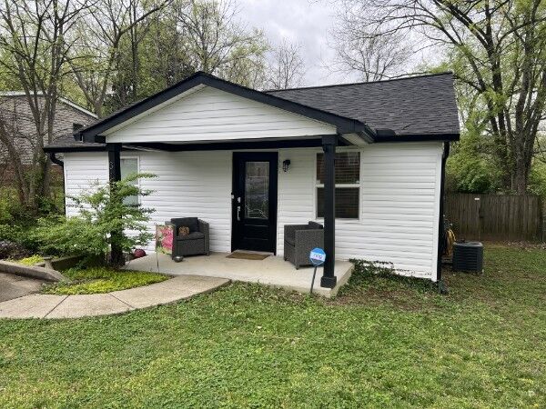 Property Photo: 316 Edwin St TN 37207