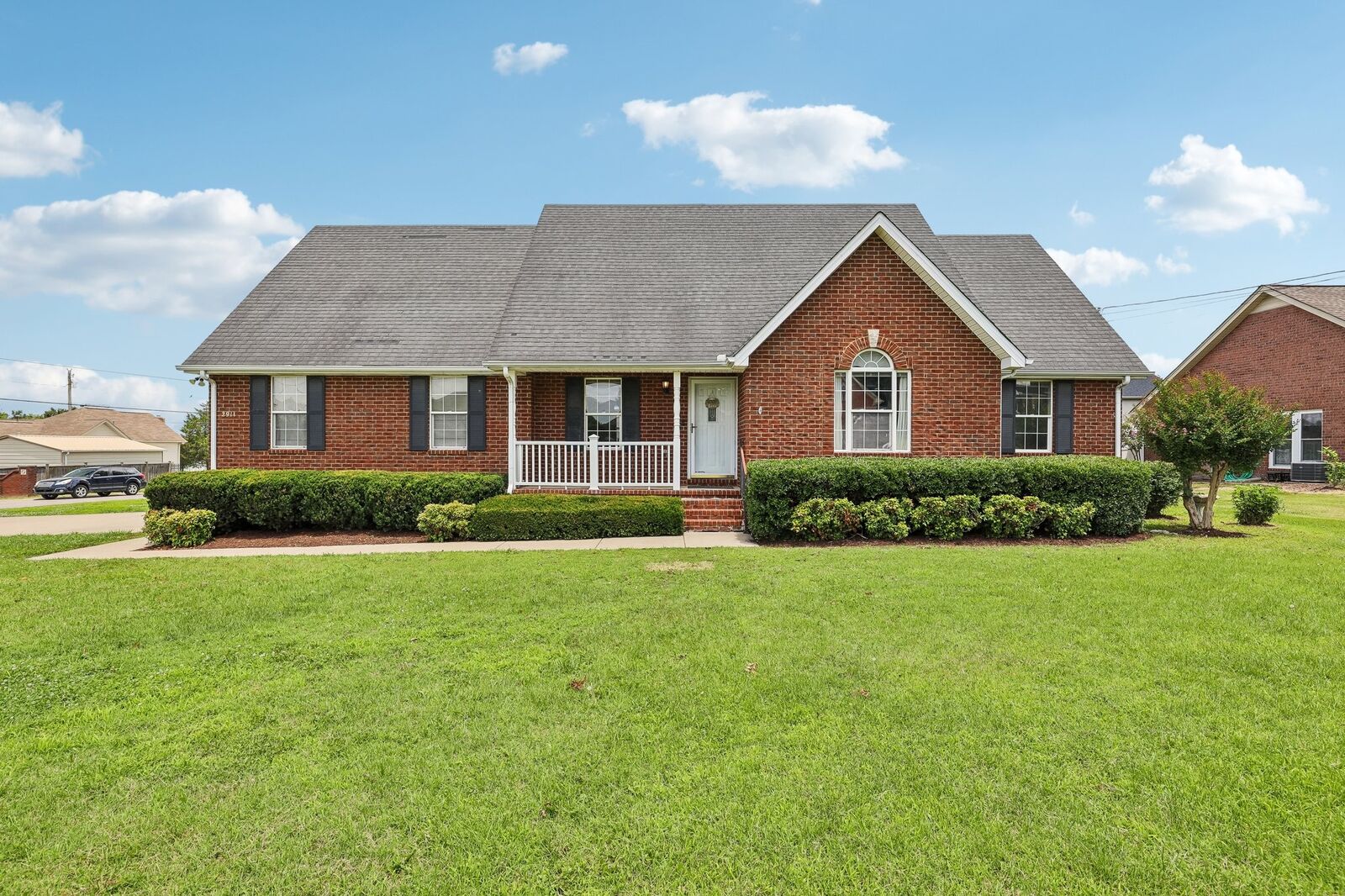 Property Photo: 2911 Greentree Dr TN 37167