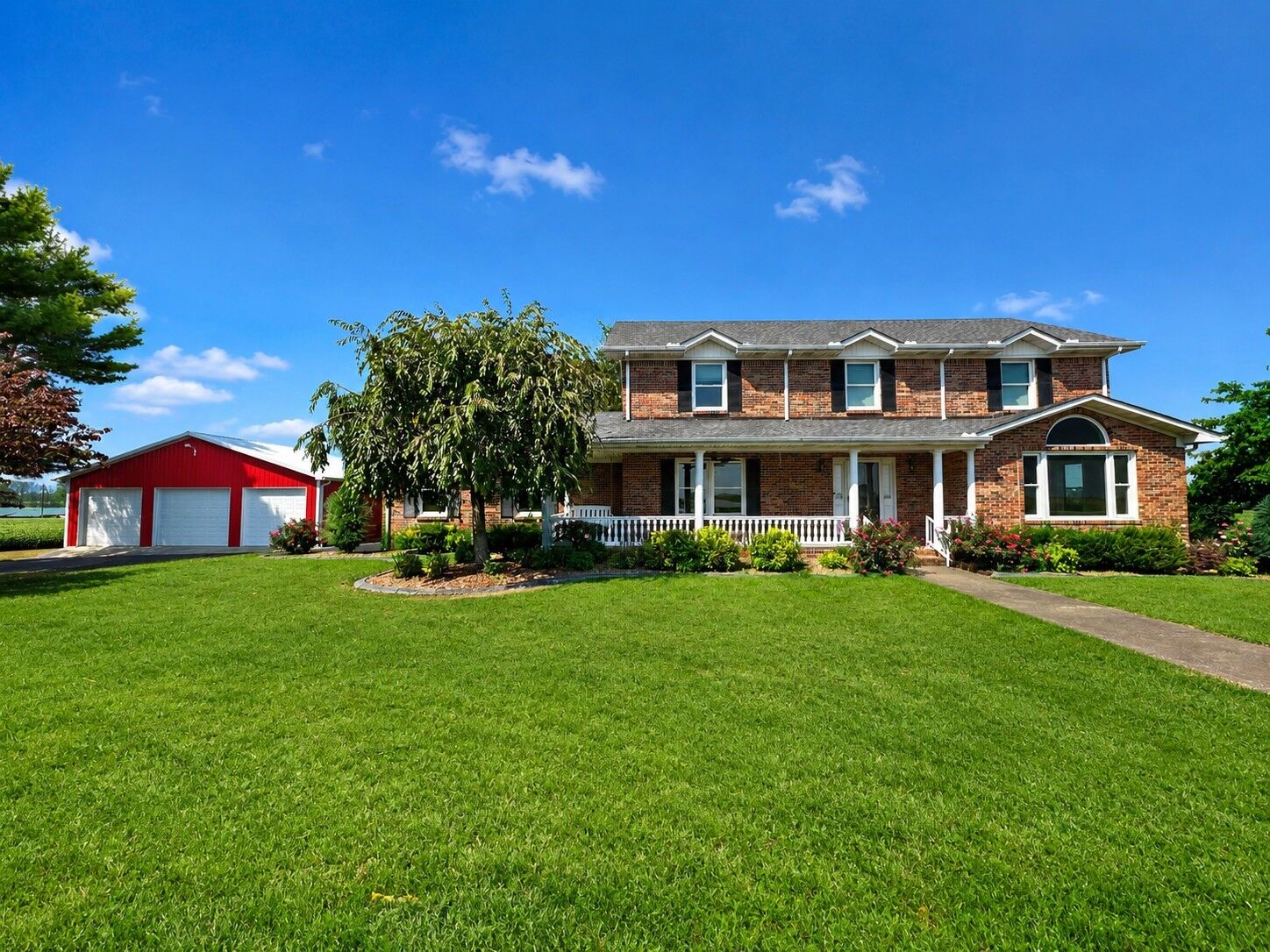 Property Photo: 10814 Clarksville Rd KY 42265