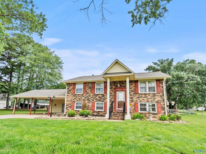 Property Photo: 233 West Limestone Road AL 35750