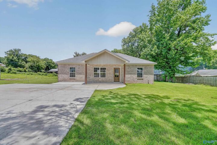 Property Photo: 403 McDonald Lane AL 35976