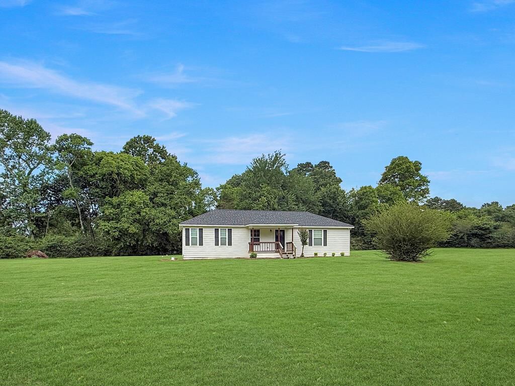 Property Photo: 477 N Fm 225 TX 75943